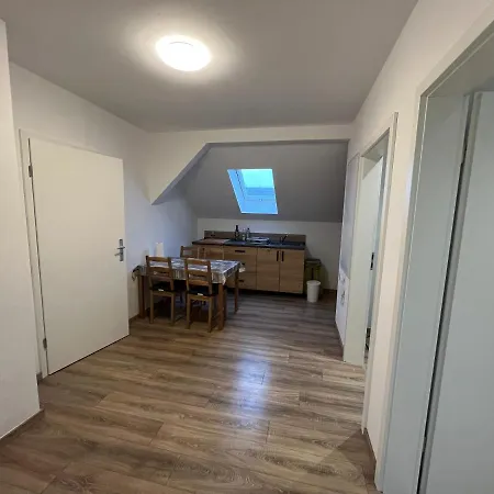 Laineckerstrasse 8 In 95445 Apartment