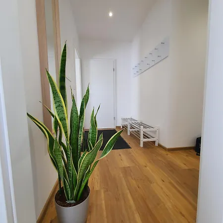 Laineckerstrasse 8 In 95445 Apartment *