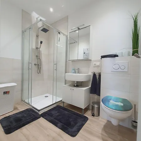 Apartment Laineckerstrasse 8 In 95445
